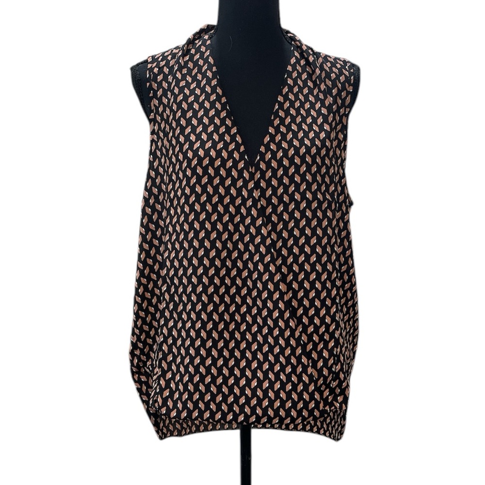Black and Tan Sleeveless Blouse with Notched Collar